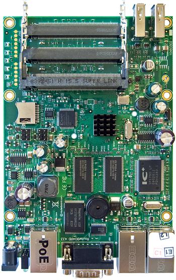 MikroTik RouterBOARD RB433UAH 128MB DDR SDRAM 680 MHz, 3x miniPCI L5