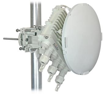 Radiový spoj Siklu EtherHaul EH-1200 100 Mbps, 71-76 GHz, 30 cm parabola, délka spoje max. 2,5 km